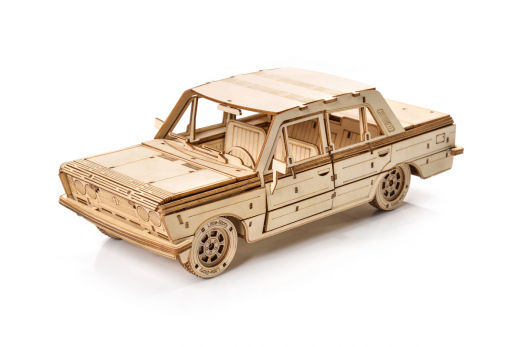 Lasercut Holzbausatz made in EU Automodell FIAT 125P - 237 Teile